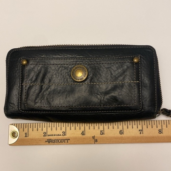 Coach Handbags - Coach Women’s Black Leather Zip Around Wallet